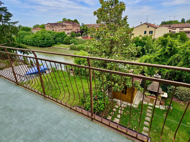  for sale in Ferrara