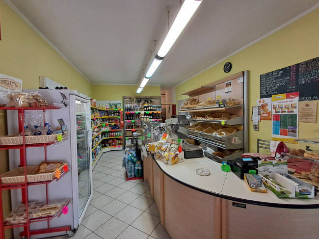Attività commerciale in vendita a Ferrara