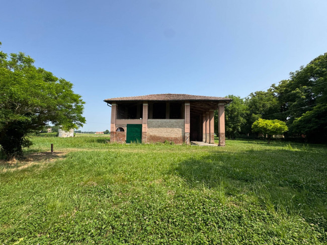 Rustic for sale in Ferrara