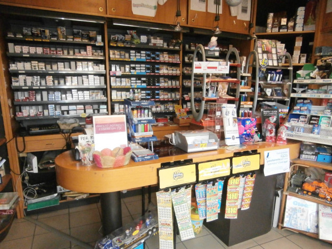 Attività commerciale in vendita a Ferrara