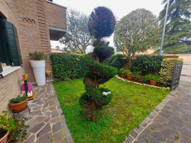 Villetta Bifamiliare in vendita a Ferrara