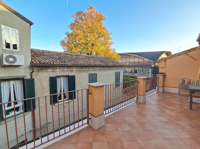  for rent in Ferrara