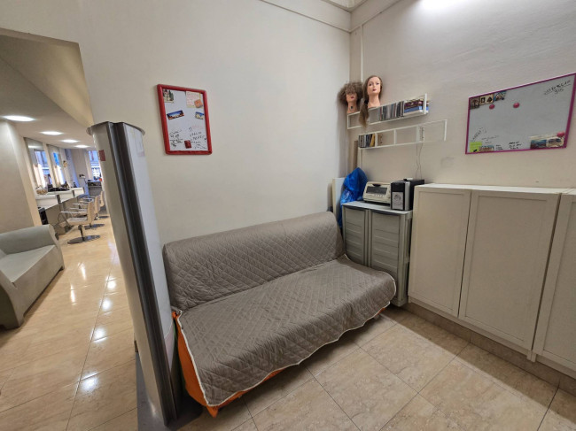 Locale commerciale in vendita a Ferrara