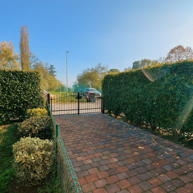 Townhouse for sale in Ferrara