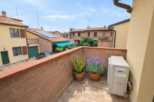Townhouse for sale in Ferrara