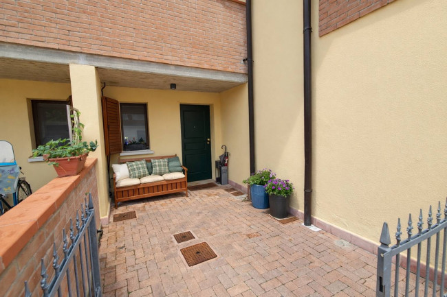 Townhouse for sale in Ferrara