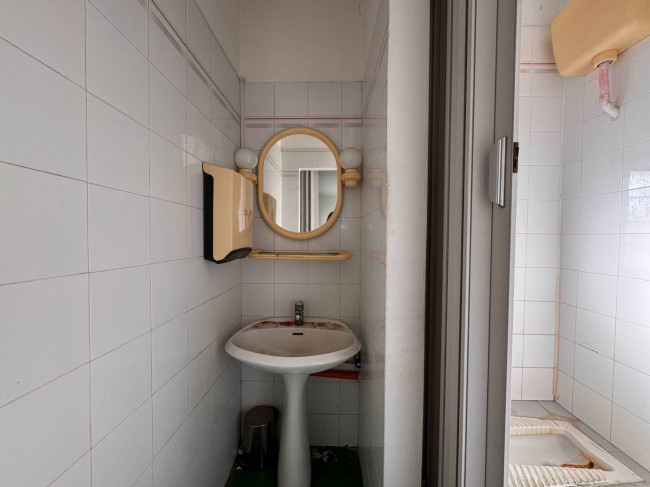 Locale commerciale in vendita a Ferrara