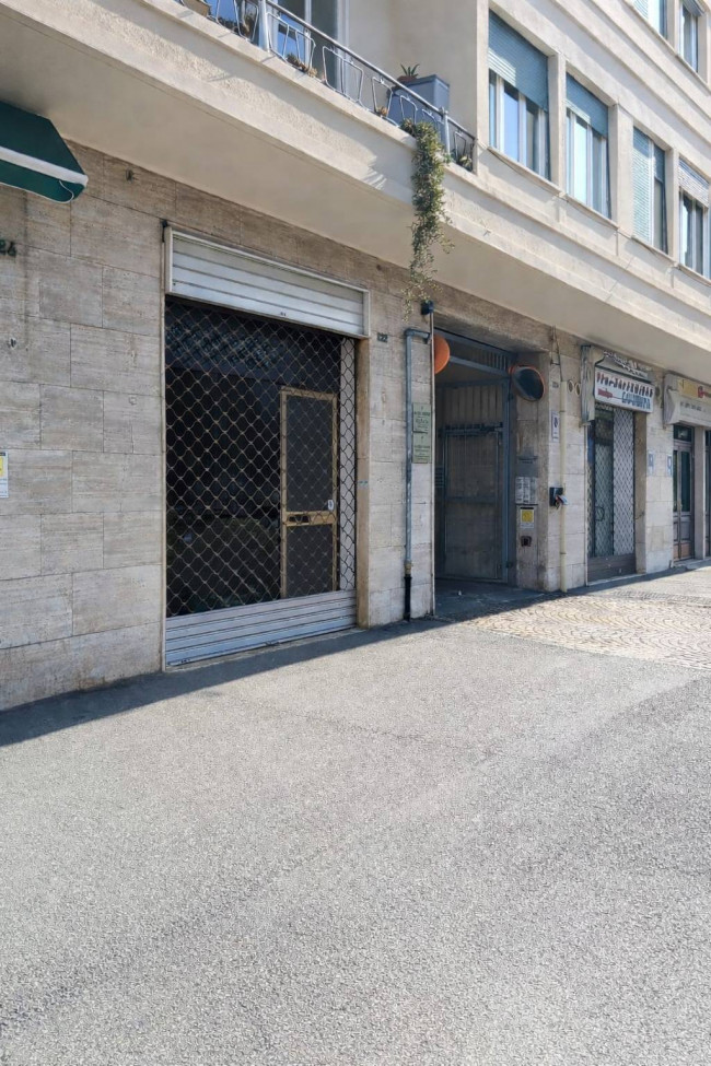 Commercial Property for rent in Ferrara