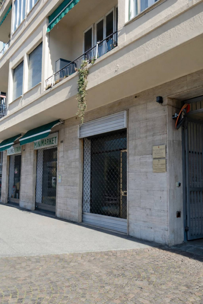 Commercial Property for rent in Ferrara