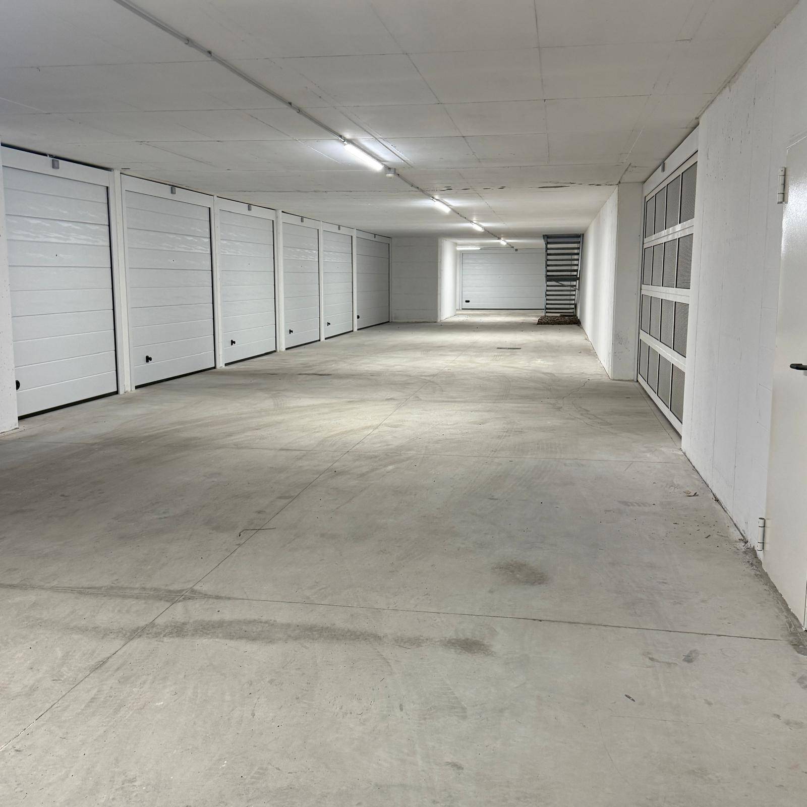 Box o garage in vendita a Trento