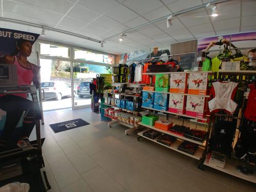 Locale commerciale in affitto a Trento