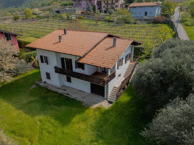 Casa singola in vendita a Avio