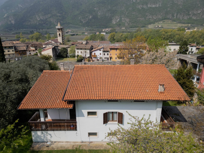 Casa singola in vendita a Avio