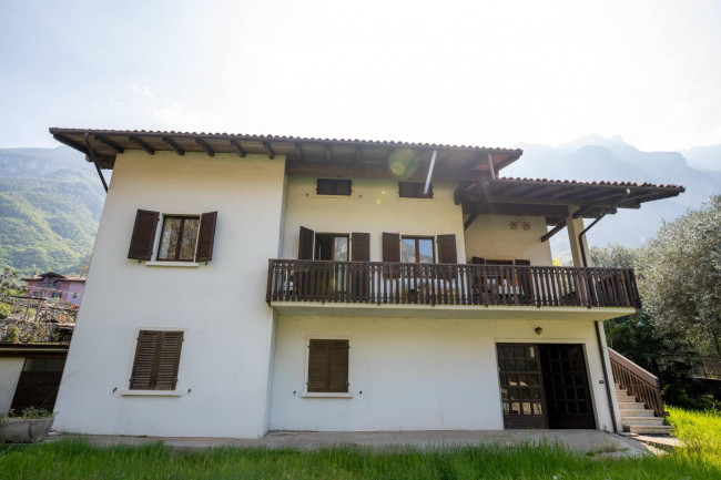 Casa singola in vendita a Avio