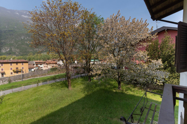 Casa singola in vendita a Avio