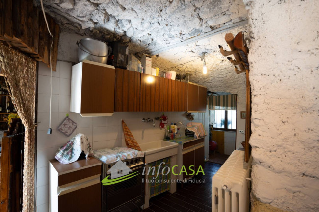 Porzione di Casa in vendita a Avio