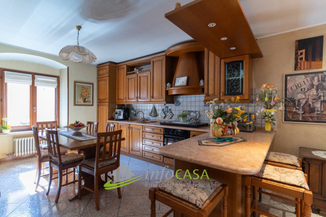 Porzione di Casa in vendita a Avio