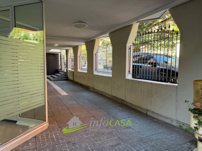 Locale commerciale in vendita a Rovereto