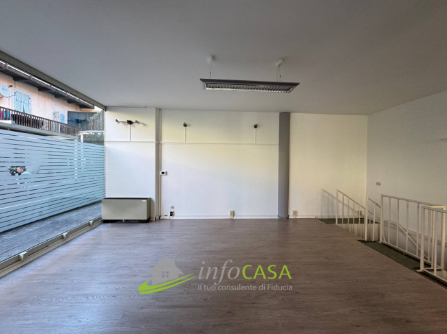 Locale commerciale in vendita a Rovereto