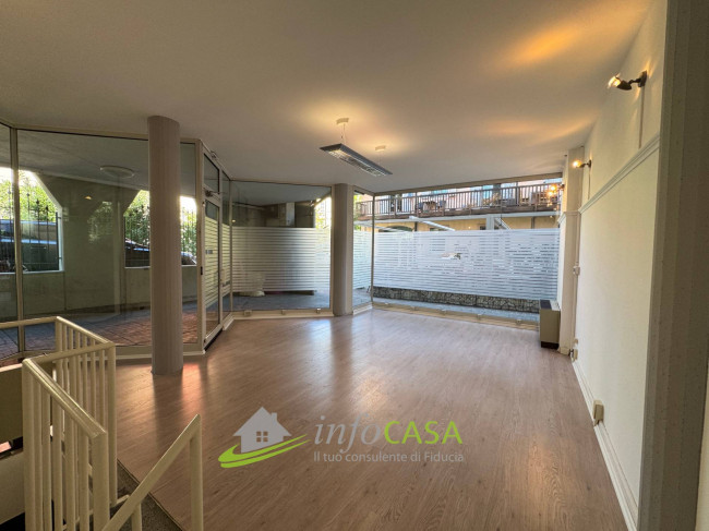 Locale commerciale in vendita a Rovereto