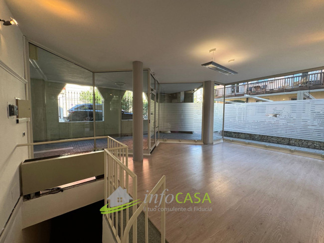 Locale commerciale in vendita a Rovereto