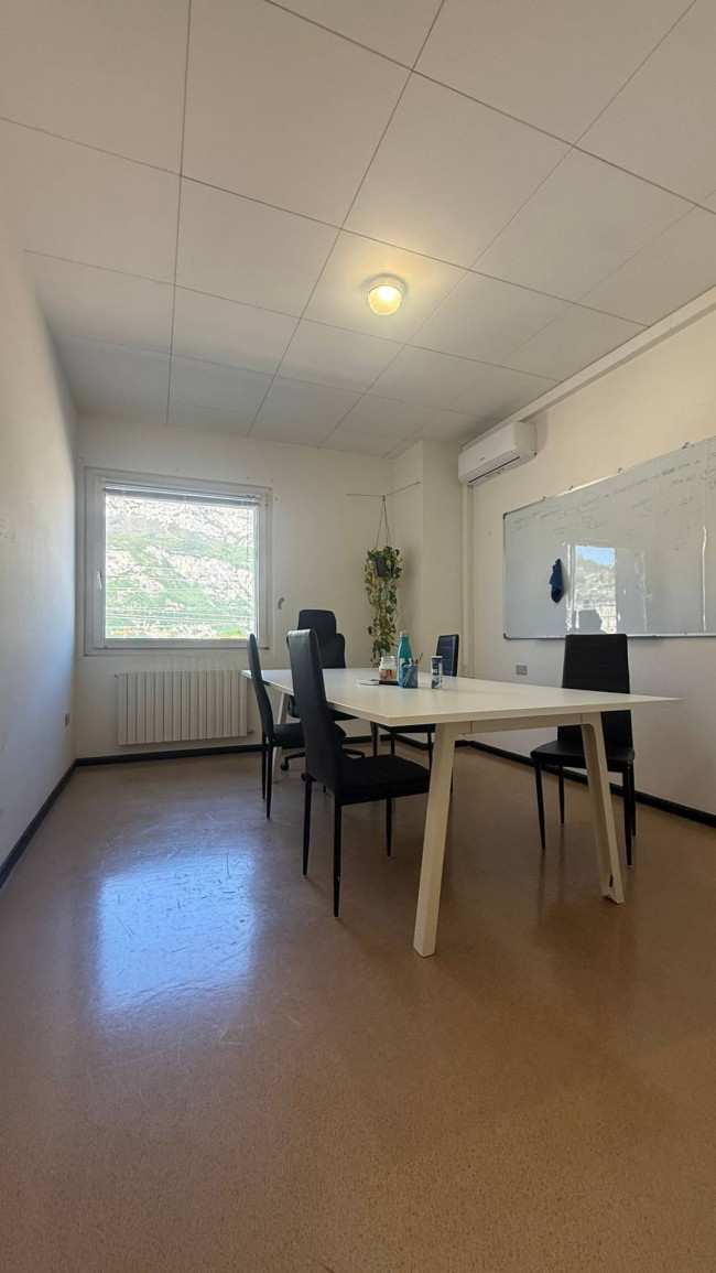 Locale commerciale in affitto a Trento