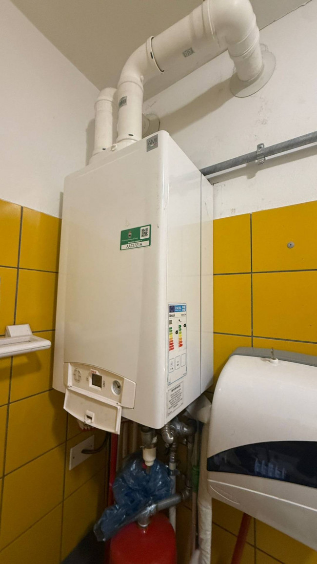 Locale commerciale in affitto a Trento