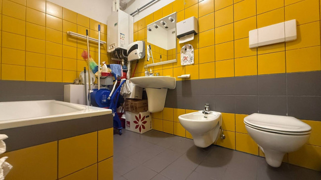 Locale commerciale in affitto a Trento