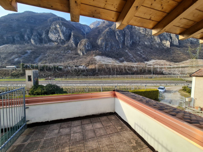 Appartamento in affitto a Avio