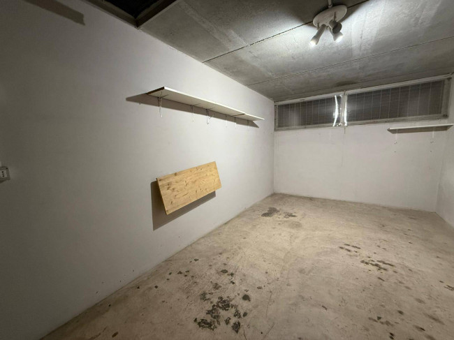 Box o garage in vendita a Roma 