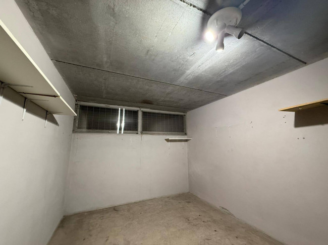 Box o garage in vendita a Roma 