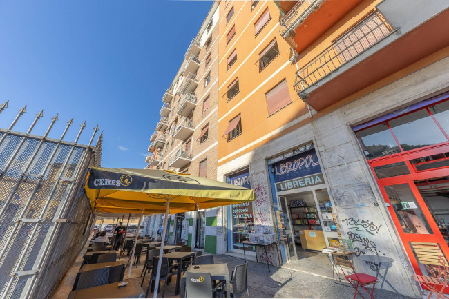Locale commerciale in vendita a Roma Garbatella