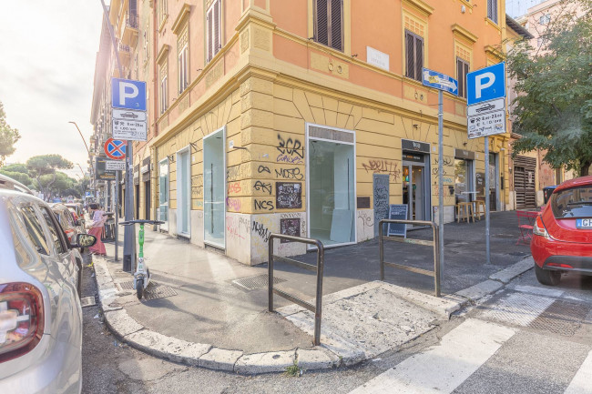 Locale commerciale in affitto a Roma S.Giovanni