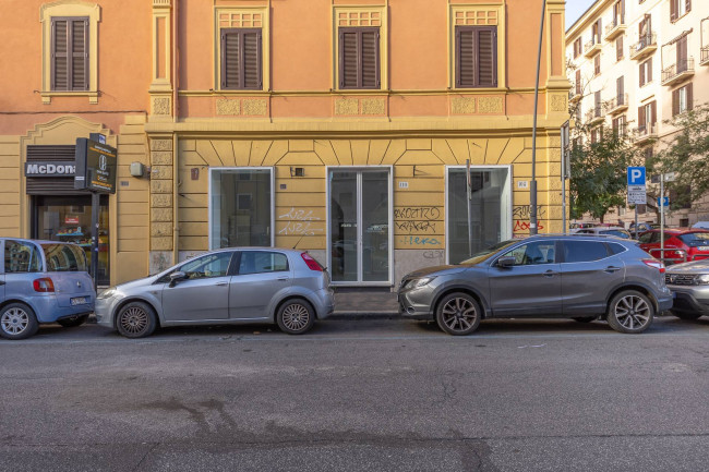 Locale commerciale in affitto a Roma S.Giovanni