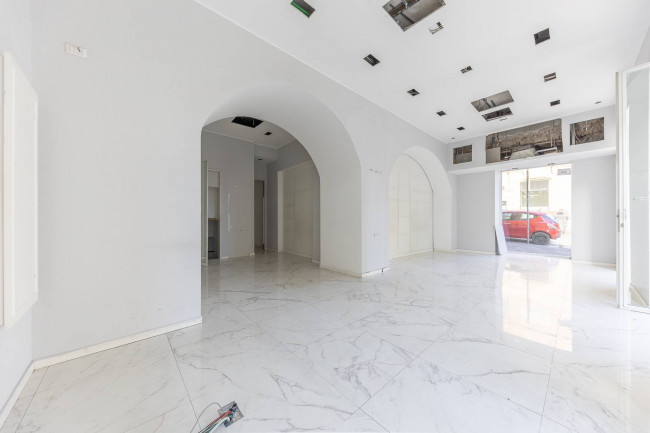 Locale commerciale in affitto a Roma S.Giovanni