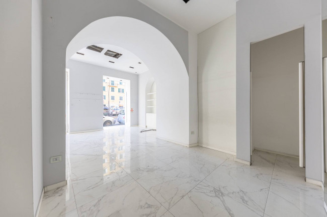 Locale commerciale in affitto a Roma S.Giovanni