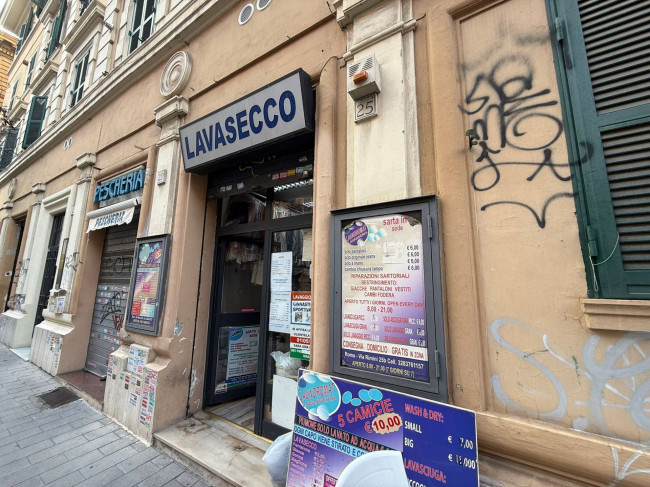 Locale commerciale in vendita a Roma S.Giovanni