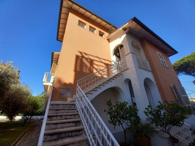 Villa in vendita a Roma Appio Claudio