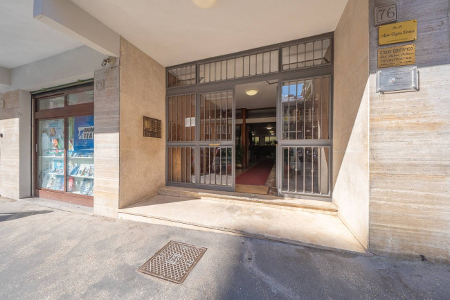Appartamento in vendita a Roma Colli Albani