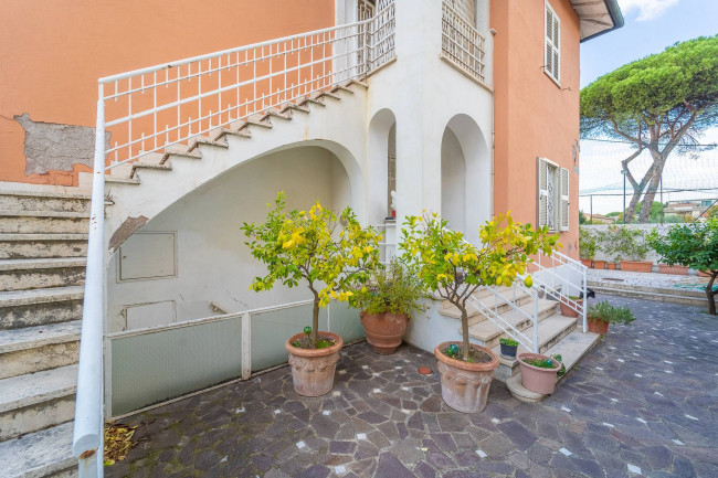 Villa in vendita a Roma Appio Claudio