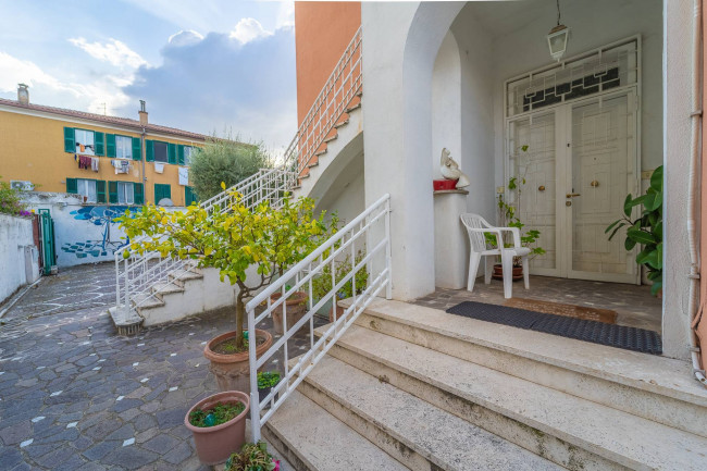 Villa in vendita a Roma Appio Claudio