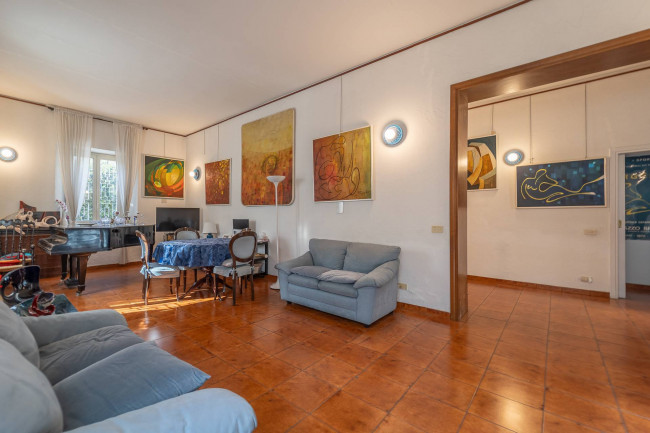 Villa in vendita a Roma Appio Claudio