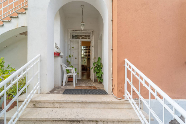 Villa in vendita a Roma Appio Claudio