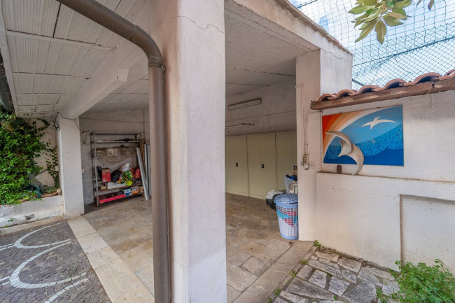 Villa in vendita a Roma Appio Claudio