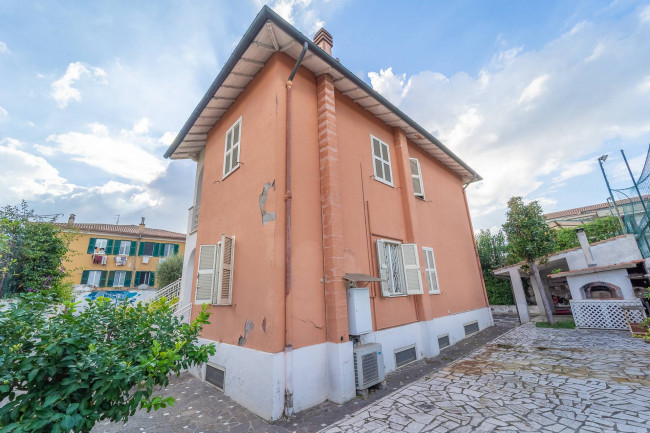 Villa in vendita a Roma Appio Claudio