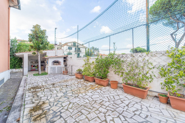 Villa in vendita a Roma Appio Claudio