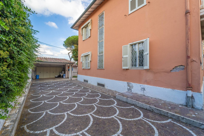 Villa in vendita a Roma Appio Claudio