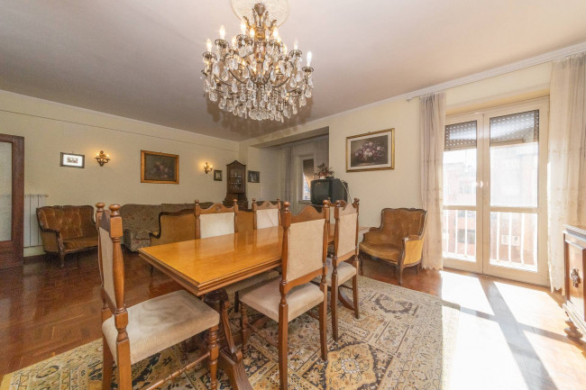 Appartamento in vendita a Roma Colli Albani