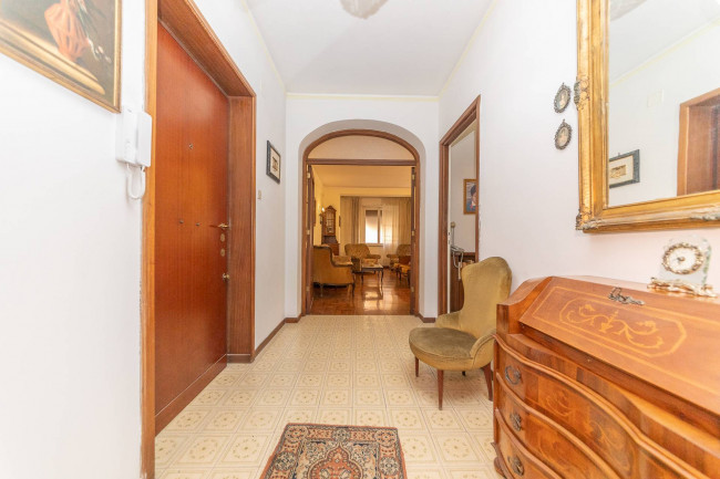 Appartamento in vendita a Roma Colli Albani