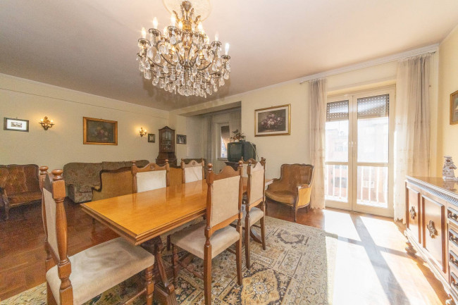 Appartamento in vendita a Roma Colli Albani